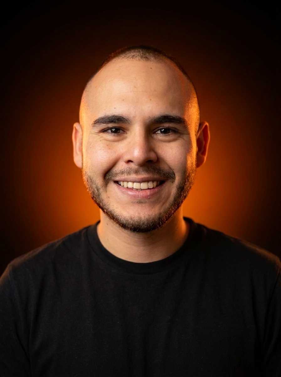 Portrait of Fabio Nogales